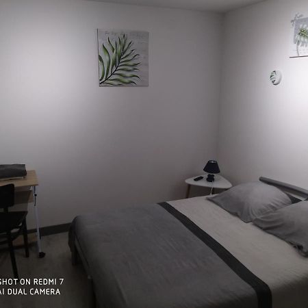 Le Risle - Hotel Montfort-sur-Risle Bagian luar foto