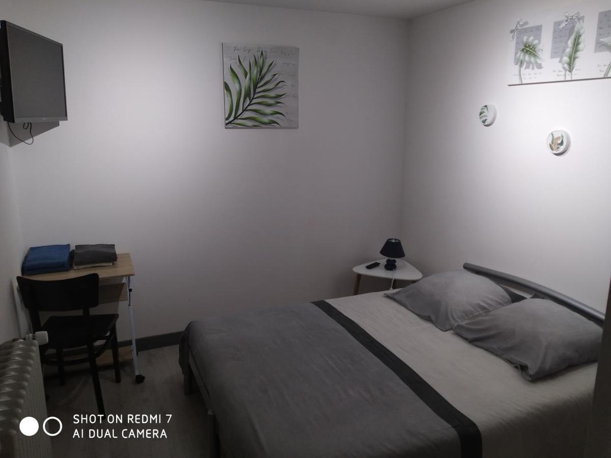 Le Risle - Hotel Montfort-sur-Risle Bagian luar foto