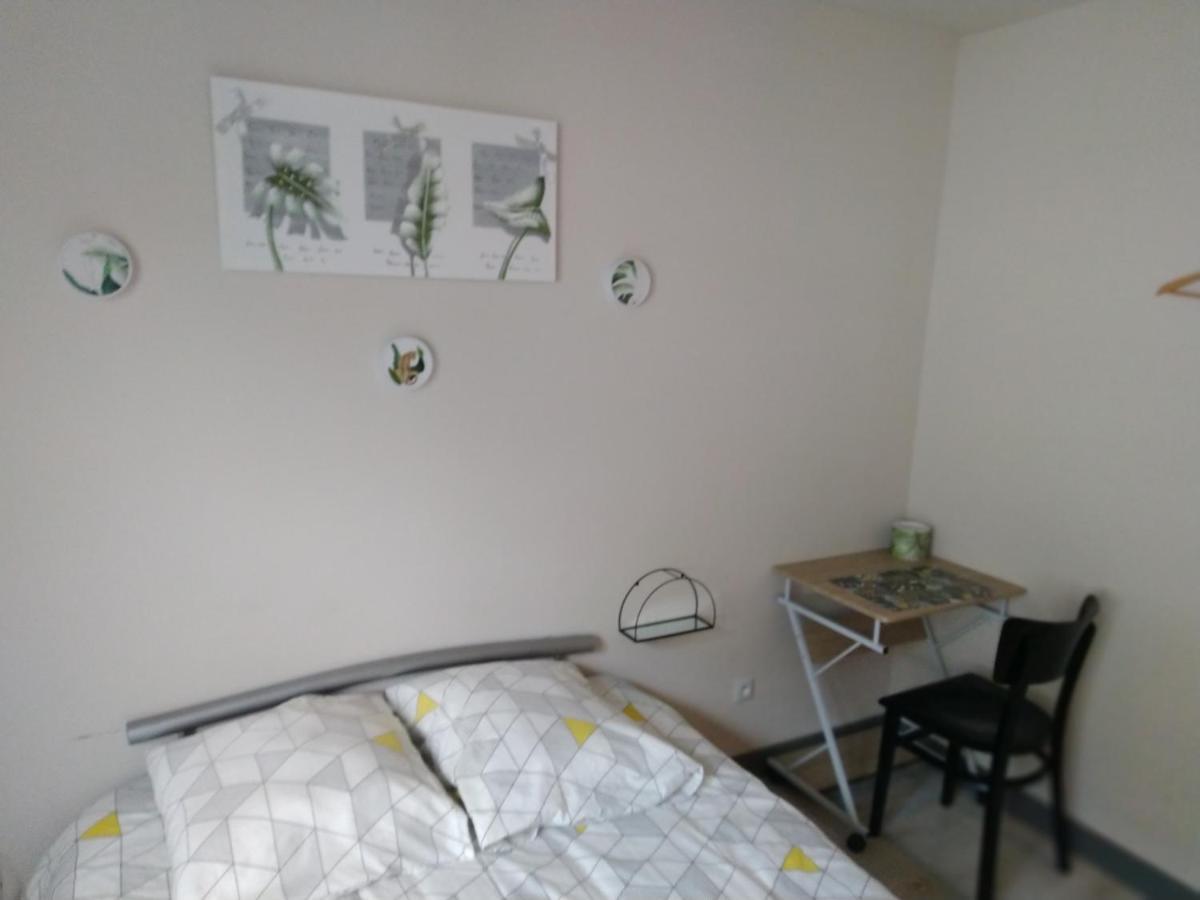 Le Risle - Hotel Montfort-sur-Risle Bagian luar foto