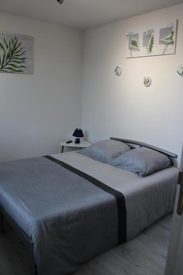 Le Risle - Hotel Montfort-sur-Risle Bagian luar foto